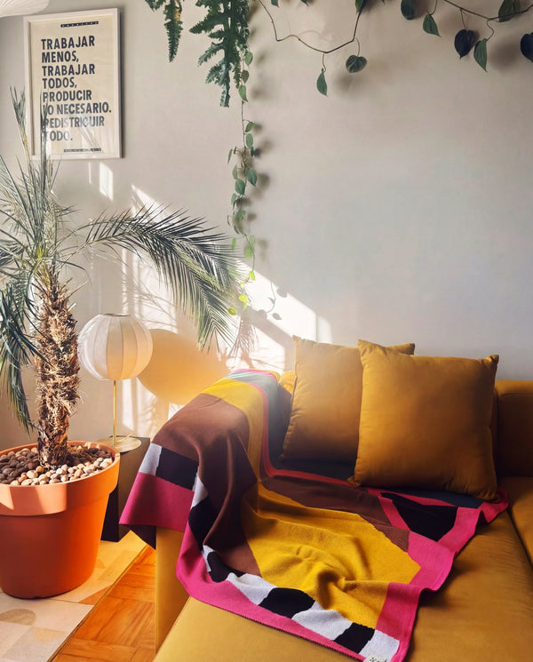 Bric-a-Brac Throw 07